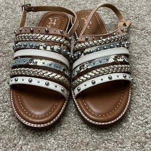 Women ankle strap sandal crown vintage